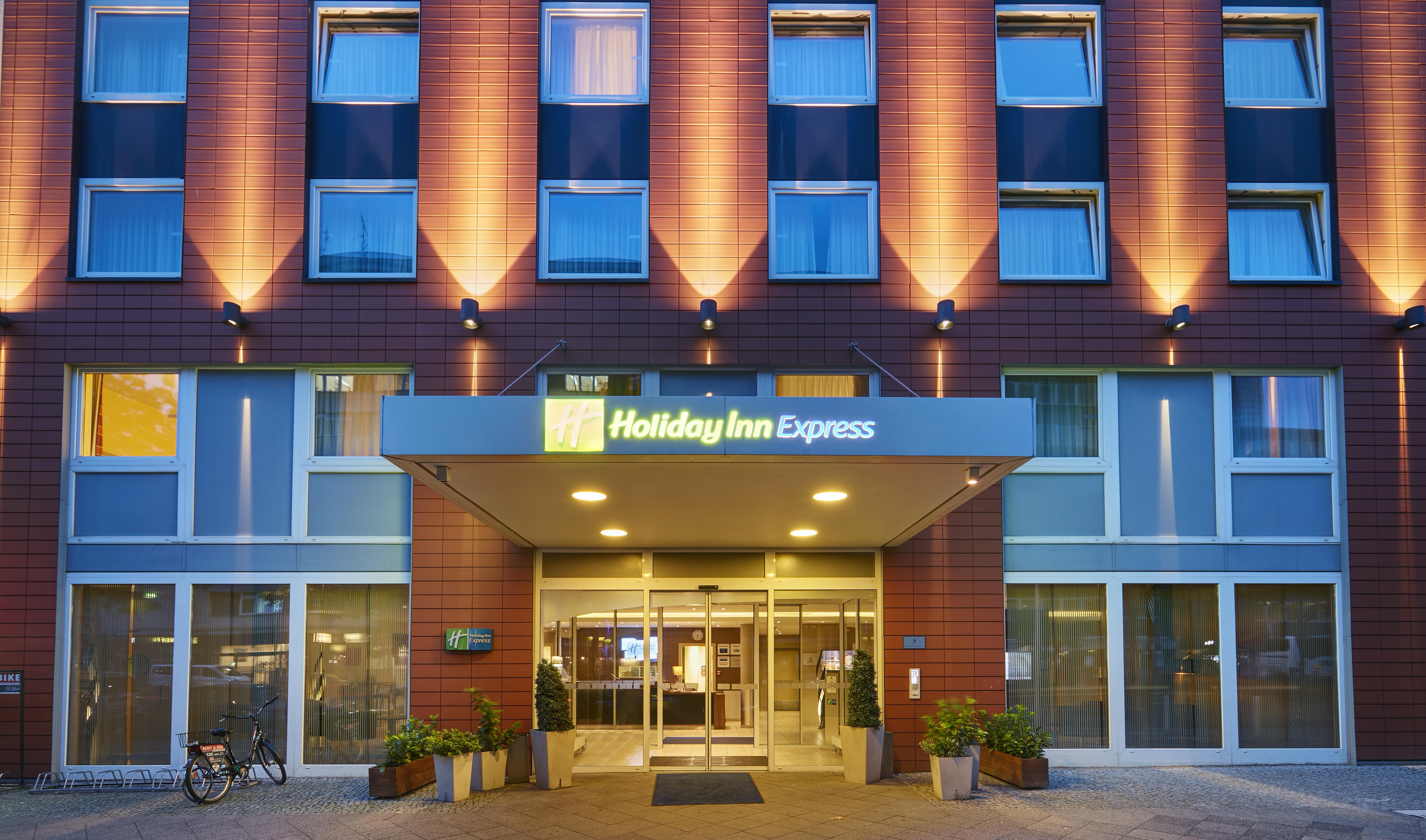 Holiday Inn Express Berlin City Centre West Exterior foto